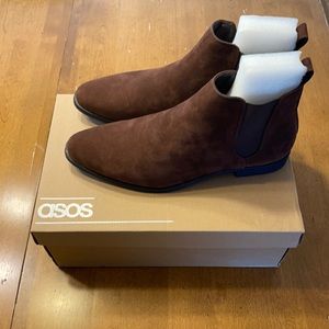 NWT ASOS DESIGN Chelsea Boots in Brown Faux Suede UK 9 - Brand New!